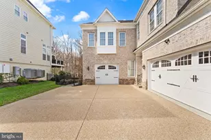 18911 Shropshire Ct, Leesburg, VA 20176 - Photo 11