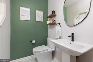 18685 Potomac Station Dr, Leesburg, VA 20176 - Photo 23