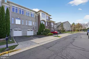 43569 Wild Indigo Terrace, Leesburg, VA 20176 - Photo 3