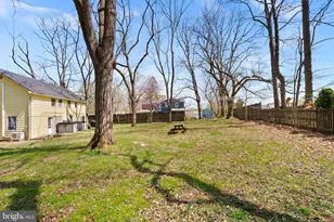 9 Burke Cir, Hamilton, VA 20158 - Photo 5