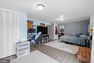 1042 Tottenham Ct, Sterling, VA 20164 - Photo 17