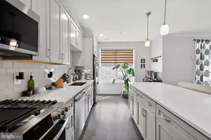 23255 Milltown Knoll Square, Ashburn, VA 20148 - Photo 3