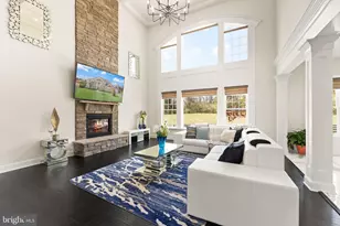 25873 Cameron Walk Pl, Aldie, VA 20105 - Photo 5