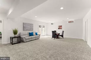 25873 Cameron Walk Pl, Aldie, VA 20105 - Photo 39