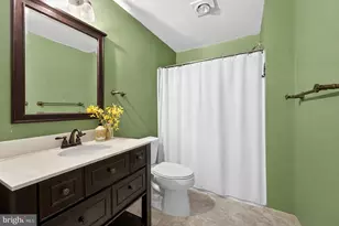 18700 Potomac Station Dr, Leesburg, VA 20176 - Photo 27