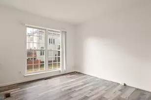 21753 Ladyslipper Sq, Ashburn, VA 20147 - Photo 13