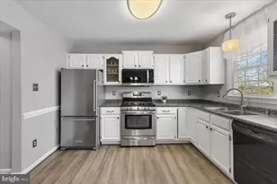 734 Hetzel Terrace SE, Leesburg, VA 20175 - Photo 13