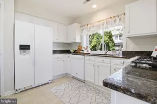 604 Longfellow Dr NE, Leesburg, VA 20176 - Photo 17