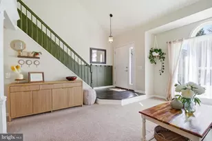 604 Longfellow Dr NE, Leesburg, VA 20176 - Photo 3