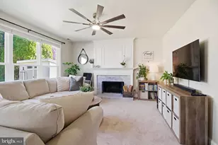 604 Longfellow Dr NE, Leesburg, VA 20176 - Photo 11