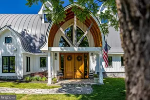 18360 Turnberry Dr, Round Hill, VA 20141 - Photo 7