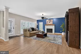 22817 Portico Pl, Brambleton, VA 20148 - Photo 21