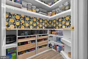 22817 Portico Pl, Brambleton, VA 20148 - Photo 15