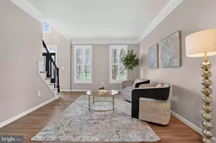 22817 Portico Pl, Brambleton, VA 20148 - Photo 11