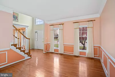 43513 Lucketts Bridge Circle, Ashburn, VA 20148 - Photo 7