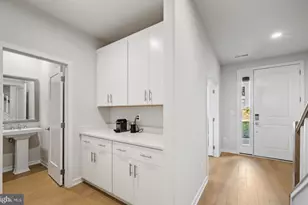 22143 Penelope Heights Terrace, Ashburn, VA 20148 - Photo 9