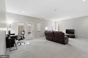 23488 Logans Ridge Terrace, Ashburn, VA 20148 - Photo 9