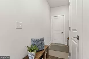 42619 Nubbins Ter, Ashburn, VA 20147 - Photo 9