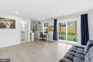 24173 Thurso Sq, Sterling, VA 20166 - Photo 43