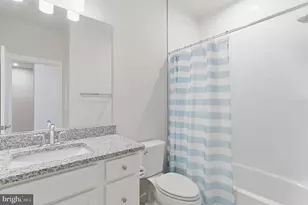 24173 Thurso Sq, Sterling, VA 20166 - Photo 39