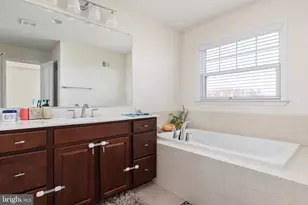 42304 Lancaster Woods Square, Chantilly, VA 20152 - Photo 21