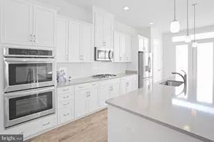 44734 Roosevelt Sq, Ashburn, VA 20147 - Photo 13