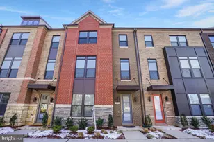 44734 Roosevelt Sq, Ashburn, VA 20147 - Photo 1