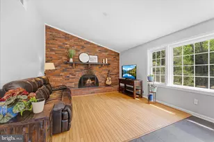 40719 Woodside Pl, Leesburg, VA 20175 - Photo 13