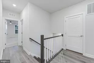 21815 Express Ter, Ashburn, VA 20147 - Photo 15