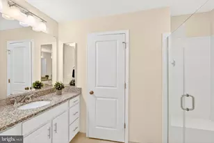 42410 Dogwood Glen Square, Sterling, VA 20166 - Photo 19