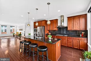 42410 Dogwood Glen Square, Sterling, VA 20166 - Photo 5