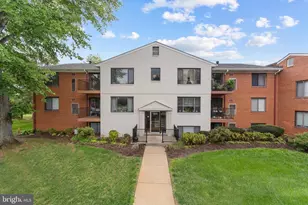 125 Clubhouse Dr SW, Leesburg, VA 20175 - Photo 1