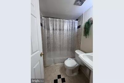 125 Clubhouse Drive SW #8, Leesburg, VA 20175 - Photo 3