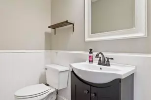 43949 Bruceton Mills Cir, Ashburn, VA 20147 - Photo 33
