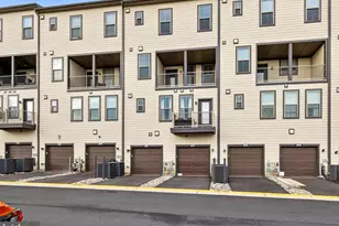 46007 Woodpecker Sq, Sterling, VA 20165 - Photo 25