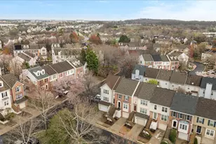 45591 Hutchens Square, Sterling, VA 20166 - Photo 31