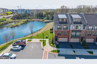 1800 Blue Marble Terrace SE, Leesburg, VA 20175 - Photo 3