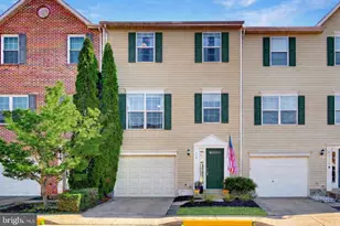 528 Tuliptree Square NE, Leesburg, VA 20176 - Photo 1