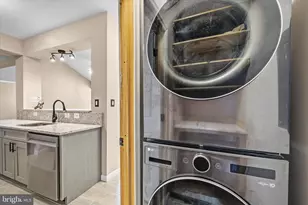 46628 Drysdale Terrace, Sterling, VA 20165 - Photo 9