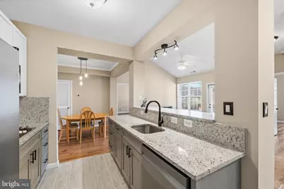 46628 Drysdale Terrace #301, Sterling, VA 20165 - Photo 5