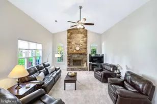 20799 Amberview Ct, Ashburn, VA 20147 - Photo 11