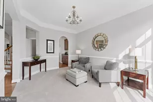23342 Higbee Ln, Brambleton, VA 20148 - Photo 11