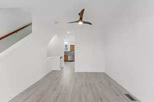 42746 Tunstall Terrace, Ashburn, VA 20147 - Photo 13