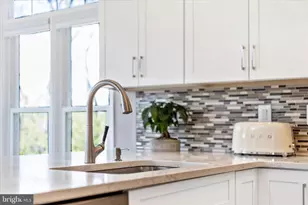 43518 Golden Meadow Cir, Ashburn, VA 20147 - Photo 15