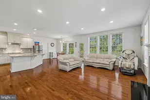 24287 Purple Finch Dr, Aldie, VA 20105 - Photo 11