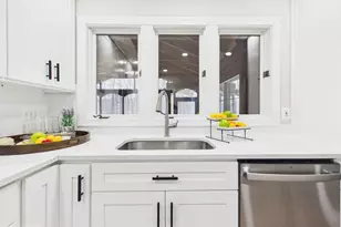 20409 Brightwater Pl, Sterling, VA 20165 - Photo 13