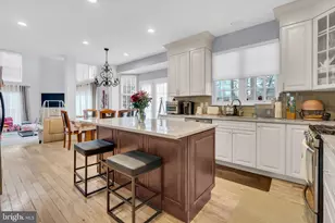 43553 Dempsey Ln, Chantilly, VA 20152 - Photo 9