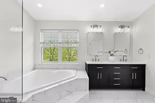 21555 Trowbridge Square, Ashburn, VA 20147 - Photo 33