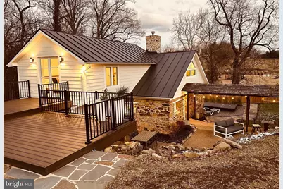 35500 Troon Court, Round Hill, VA 20141 - Photo 1