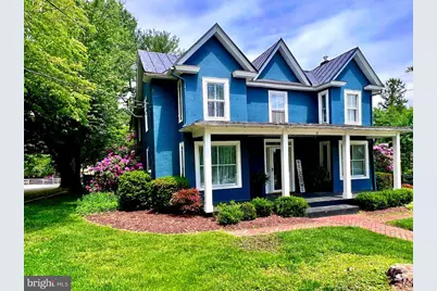 18 E Loudoun Street, Round Hill, VA 20141 - Photo 1